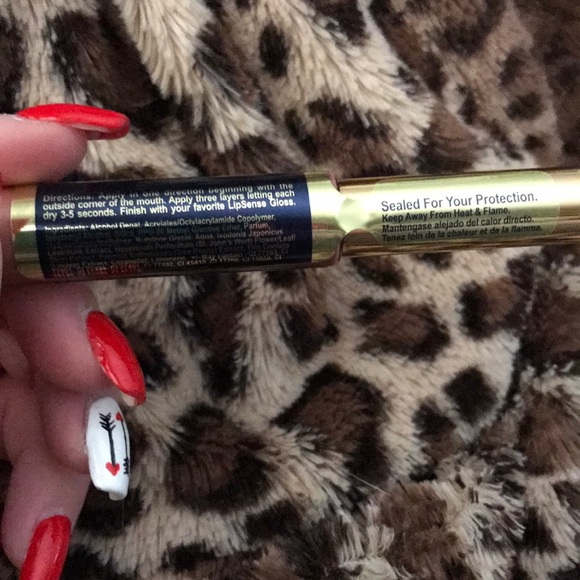 Lipsense - Picture 3 of 3